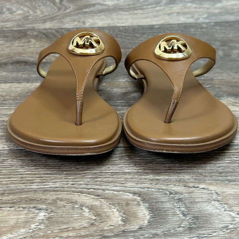 Michael Kors Womens 8 Congac Leather Gold MK Madellion Slip On Thong Sandals - Picture 9 of 11